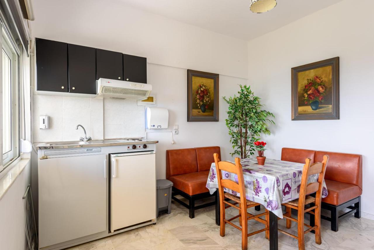 Angela Apartments New Listing Марати Екстериор снимка